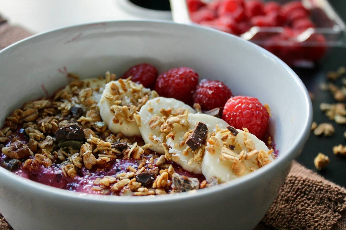 Why Your Skin Craves a Natural Recovery Smoothie (And How to Make One That Actually Works)